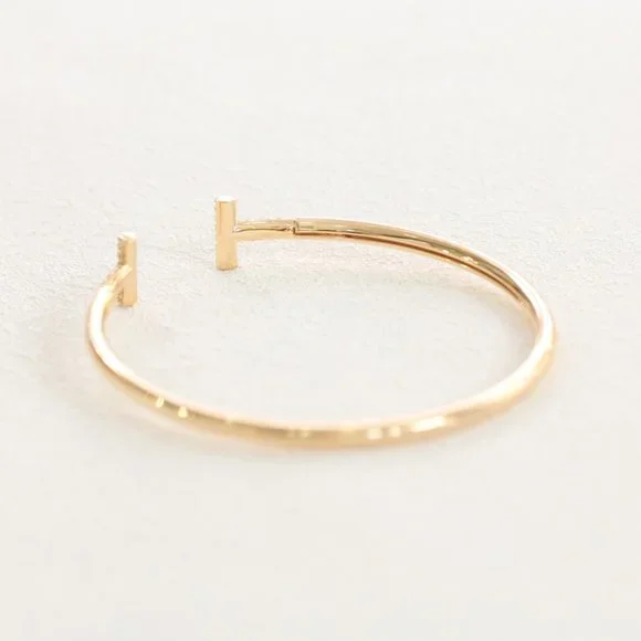Rose Gold Beautiful Open Bracelet - Picture 6 of 12